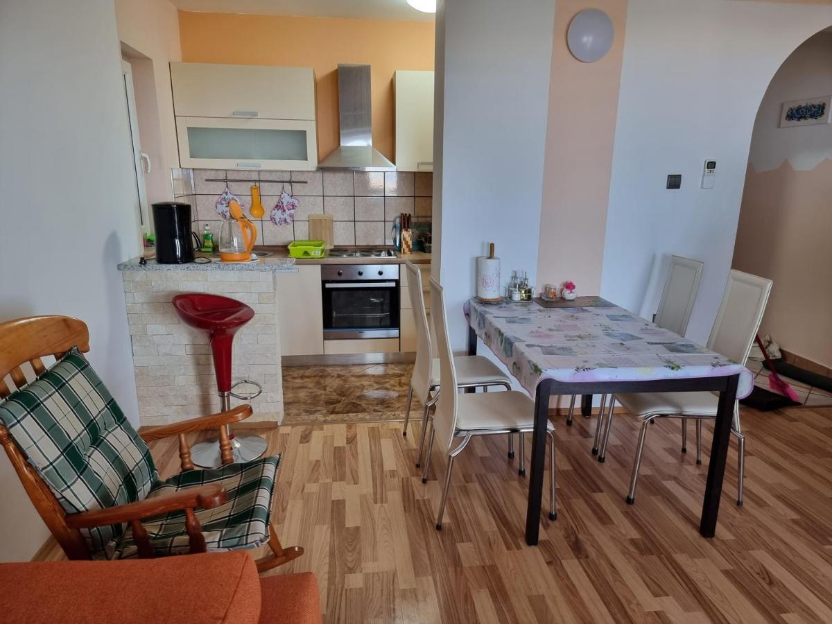 Apartments Katarina Šmrika Eksteriør billede