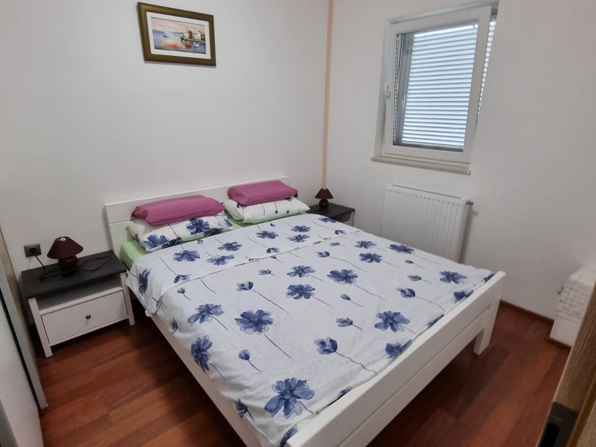 Apartments Katarina Šmrika Eksteriør billede