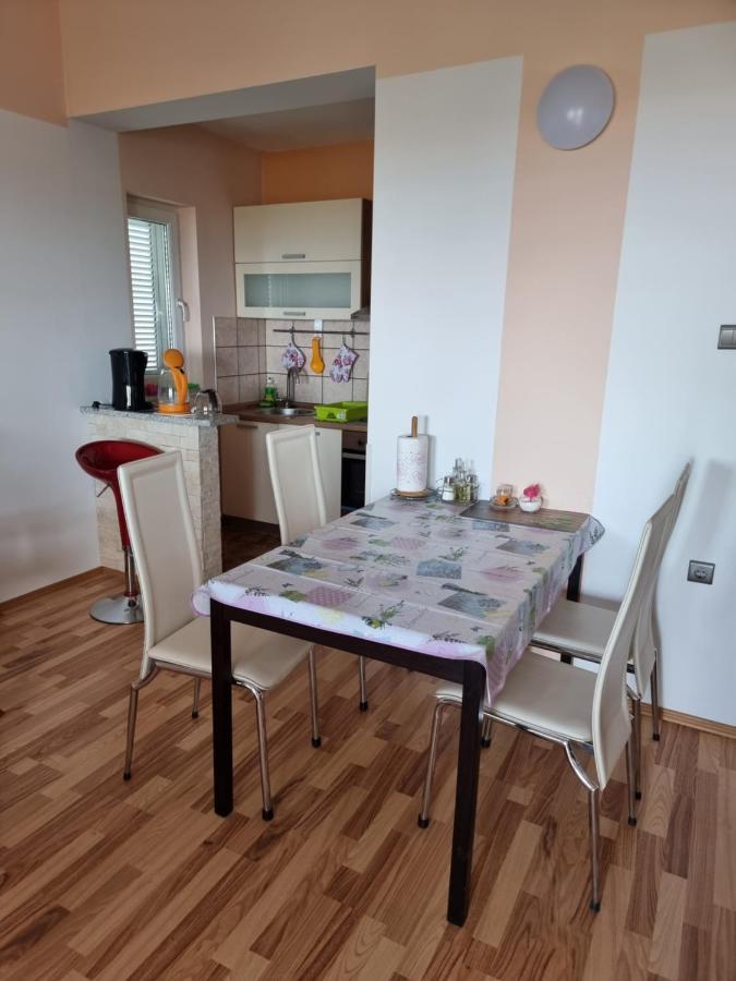 Apartments Katarina Šmrika Eksteriør billede